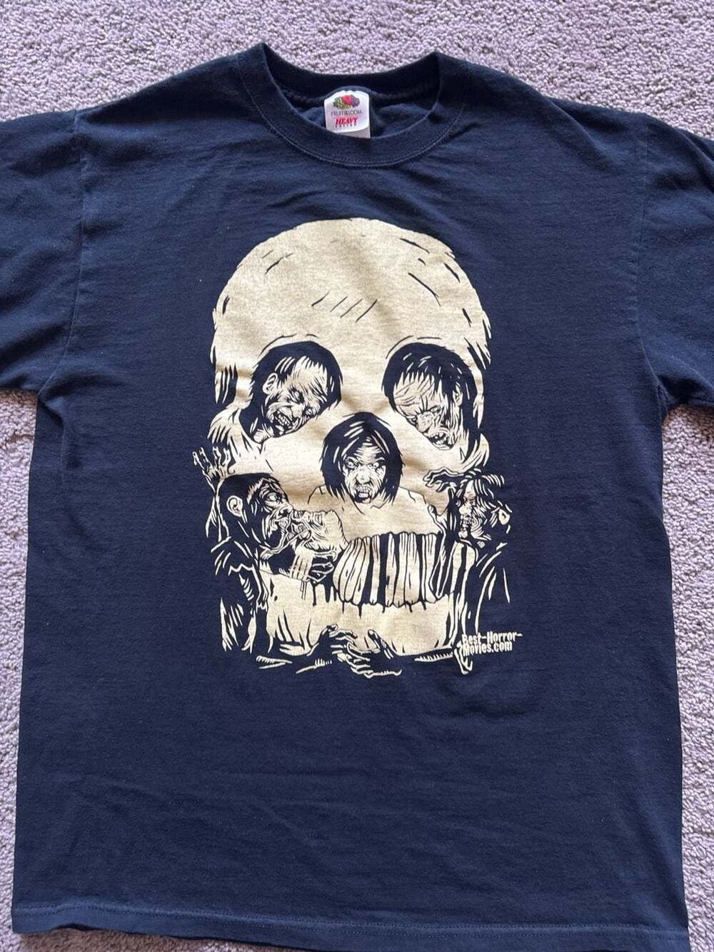 Vintage Fruit of the Loom Skull Graphic Tee Shirt - Picture 3 of 4
